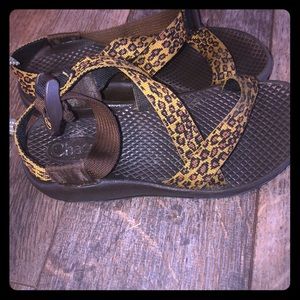 Girls Cheetah Print Chacos